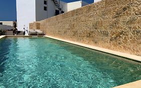 Christina Hotel, Adults Only, Heated Salt Water Pool 나오우사 Exterior photo