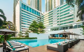 코모 메트로폴리탄 방콕 호텔 Exterior photo