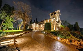 Relais & Spa Castello Di Casiglio 에르바 Exterior photo