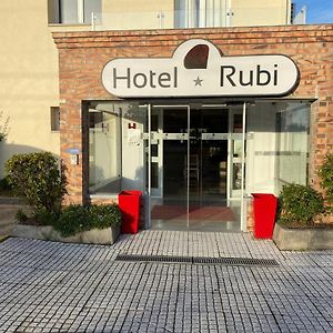 Hotel Rubi 비세우 Exterior photo