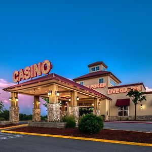 Lakeside Hotel Casino 오스체올라 Exterior photo