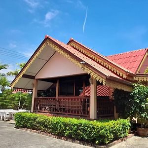 Suk Tvi Resort Oaw Manaw 쁘라쭈압키리칸 Exterior photo