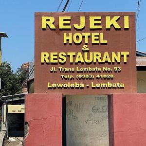 Hotel Rejeki Lewoleba Exterior photo