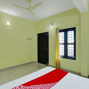 Oyo Prasanth Holiday Inn Chegāt Exterior photo
