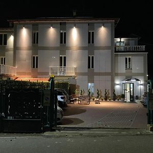 Hotel La Quercia 모조 Exterior photo