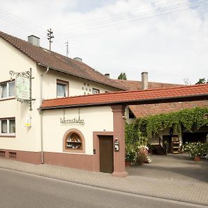 Weingut Und Gastehaus Vongerichten Oberhausen  Exterior photo