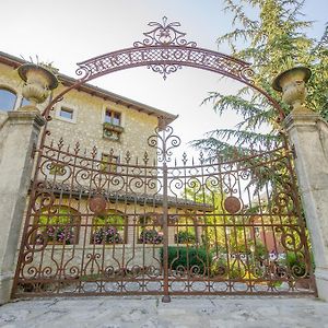 Le Gole Ristorante & Resort 첼라노 Exterior photo