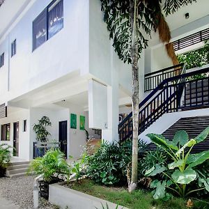 서비스 아파트먼트 바이 에코 호텔 보라카이 Boracay Island Exterior photo