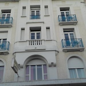 Hotel Des Arts 루르드 Exterior photo