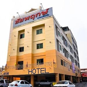 Chaiyaphruk Grand Hotel 나콘라차시마 Exterior photo
