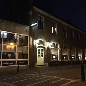 Hotel Bij Verhoeven 제벤베르겐 Exterior photo