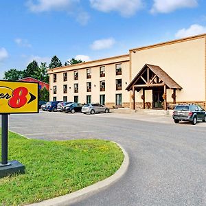 Red Maple Inn And Suites 헌츠빌 Exterior photo