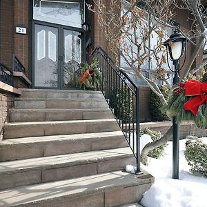 A Stunning Chalet Style Home 토론토 Exterior photo