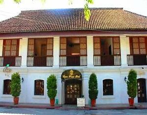 비간 프라자 호텔 Ilocos Exterior photo