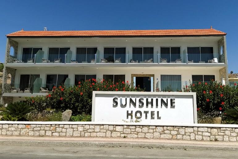 Sunshine Hotel 라도스 외부 사진