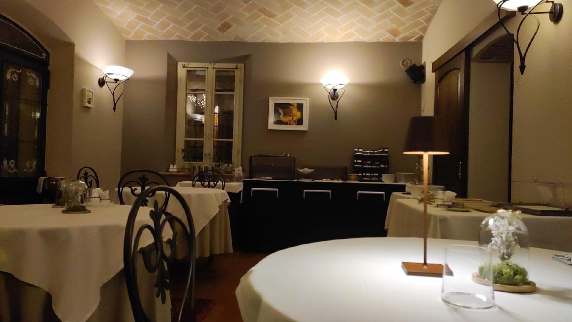 Locanda Del Feudo Suite & Restaurant 카스텔베트로 외부 사진