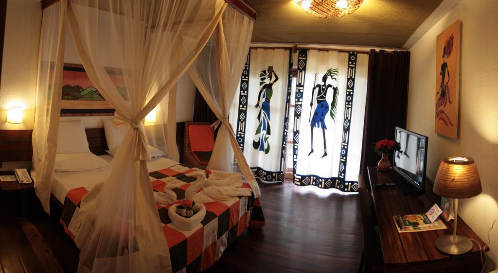 Hotel Club Du Lac Tanganyika 부줌부라 객실 사진