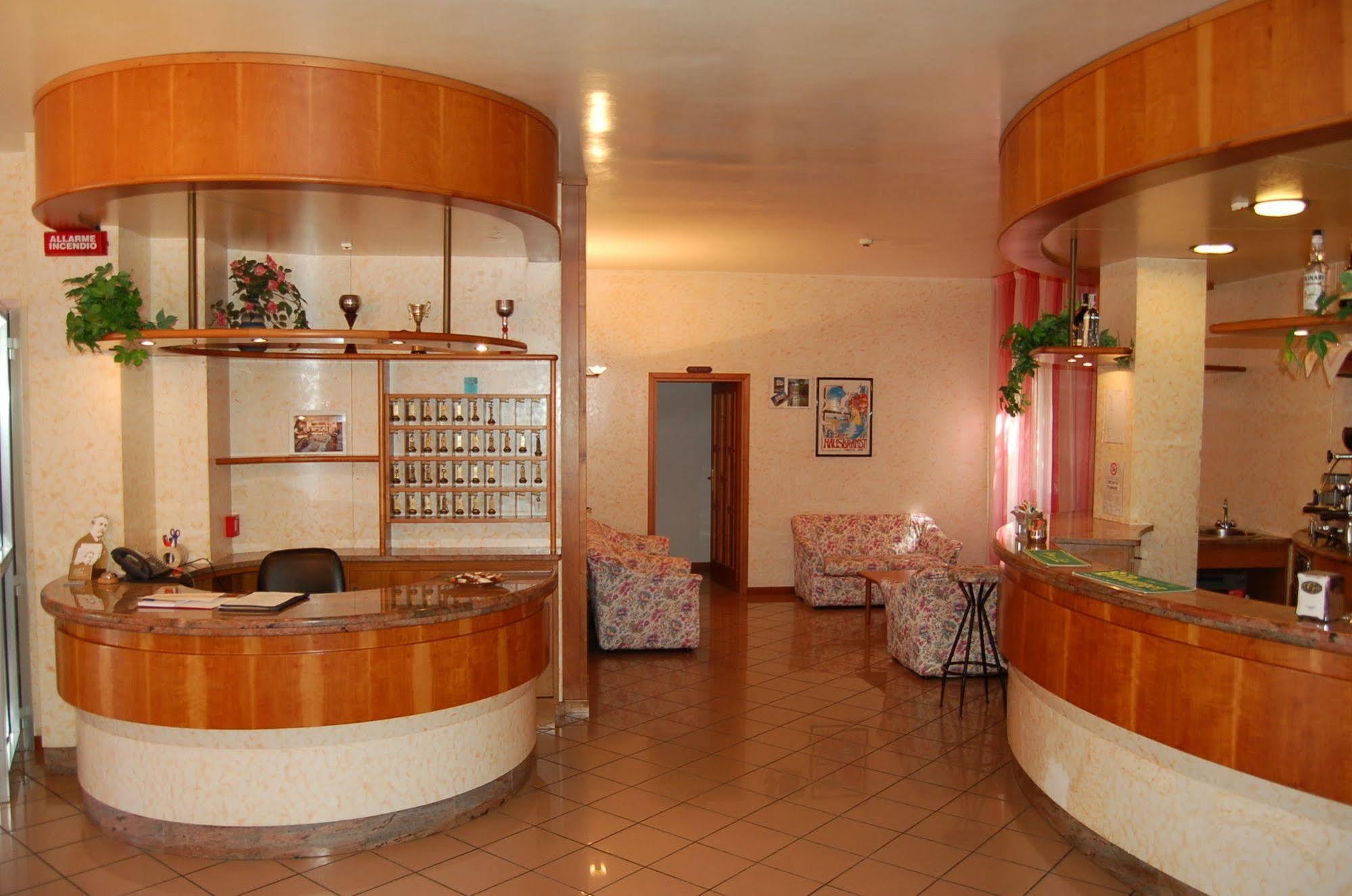 Hotel Paglierani San Mauro Mare 외부 사진