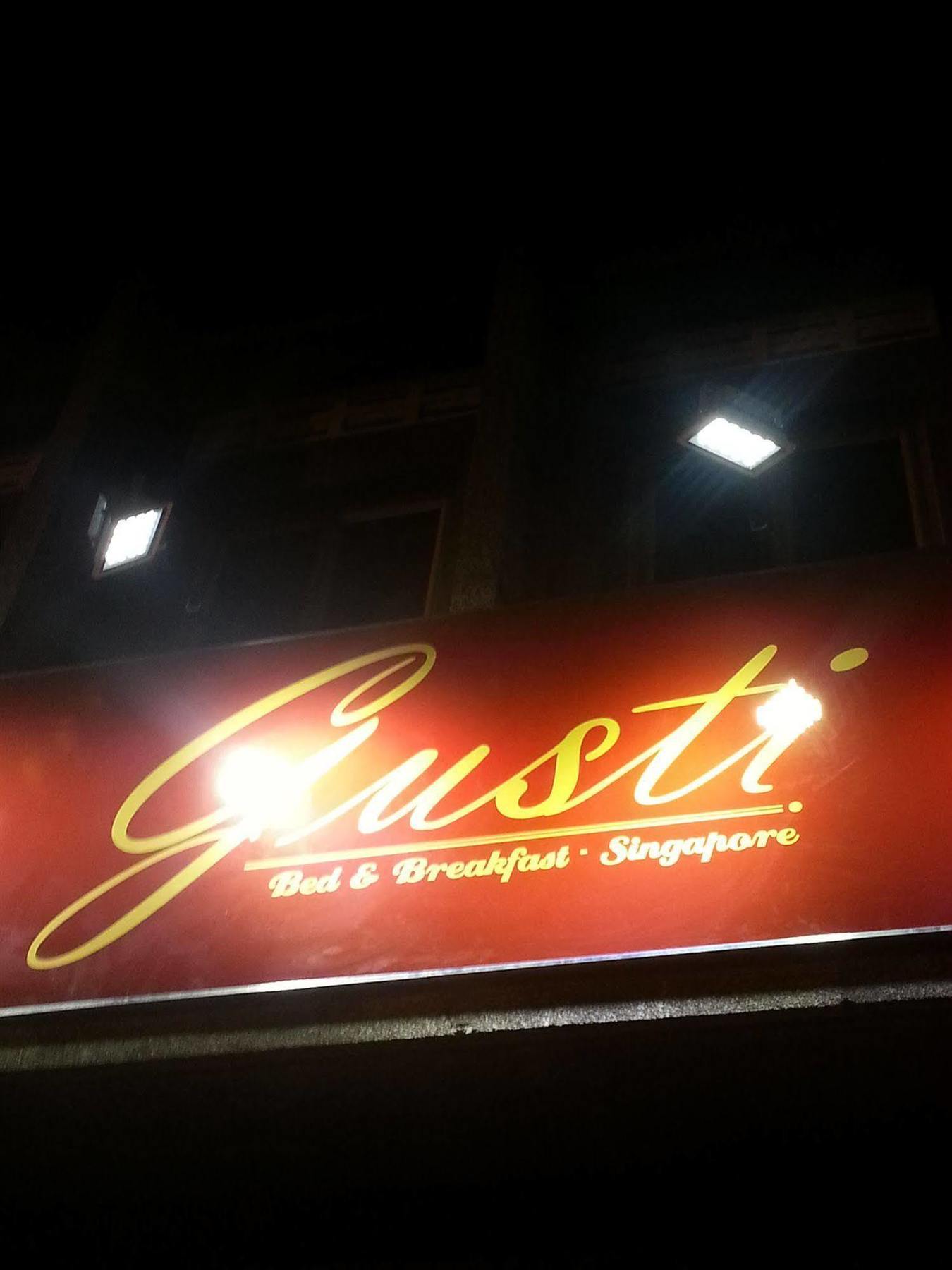 Gusti Bed & Breakfast 싱가포르 외부 사진