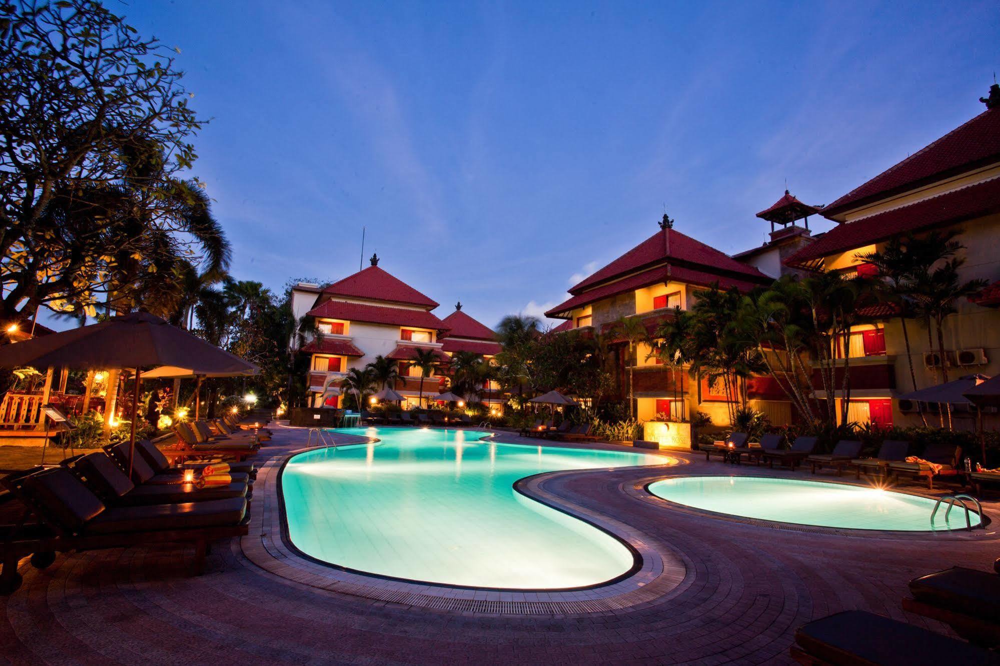 White Rose Kuta Resort, Villas & Spa 외부 사진
