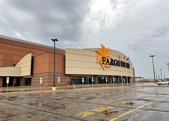 Fargodome photo