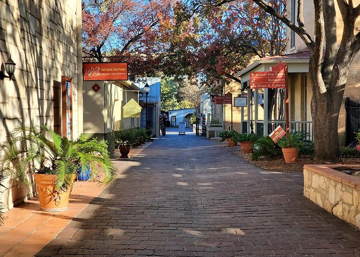 La Villita Historical Arts Village photo