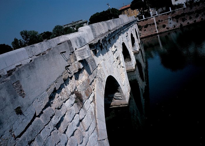 Anfiteatro Romano Itinerario Romano (English) photo