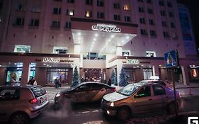 콩그레스 호텔 머리디언 무르만스크 Exterior photo