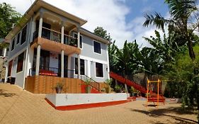 Enjivai Hostel 아루샤 Exterior photo