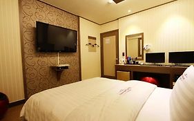 성남 월 호텔 Room photo