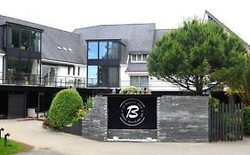 Logis Golfe Hotel 반느 Exterior photo