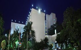 그린 파크, 비사카파트남 호텔 Exterior photo