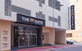 The M Suite 마나마 Exterior photo