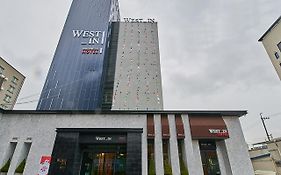 웨스트인 호텔 여수 Exterior photo