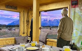 토레스 델 파이네 Vista Al Paine - Refugio De Aventura B&B Exterior photo