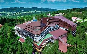 Alpin Resort Hotel - Apartamentele 2403-2404- Proprietate Administrata De Gazda Privata 포이아나브라소프 Exterior photo