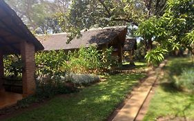 Barefoot Lodge And Safaris - Malawi 릴롱웨 Exterior photo