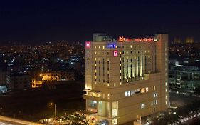 이비스 벵갈루루 호수르 로드 호텔 - 아코르호텔 브랜드 Exterior photo