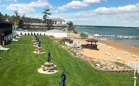 The Beach Haus - Traverse City 호텔 Exterior photo