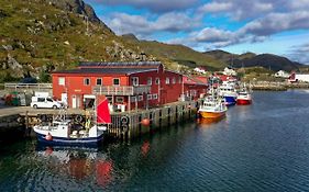 Fish Factory -The Real Lofoten Experience 호텔 발스타드 Exterior photo