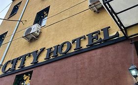 Garni Hotel City 쿠르셰바츠 Exterior photo