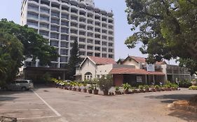 우드랜즈 호텔 벵갈루루 Exterior photo