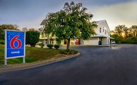 Motel 6 Jeffersonville, In Exterior photo