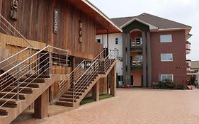 Golden Crystal Experience Hotel 아크라 Exterior photo