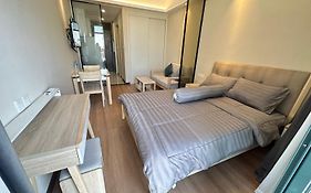 Brand New Modern Luxury Studio Apartment At The Heart Of 비엔티안 Exterior photo