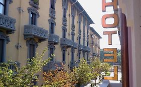 Hotel Nuovo Rondo 세스토 산 지오반니 Exterior photo