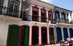 Varanda Hostel E Galeria De Arte 오루프레투 Exterior photo