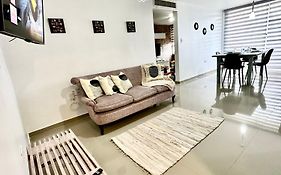 폴라마르 Comodo Apartamento Familiar Totalmente Equipado Con Estrategica Ubicacion Isla De Margarita 아파트 Exterior photo