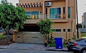 Haven Lodge, Cheerful 3Br In Bahria Enclave 이슬라마바드 Exterior photo