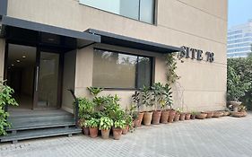 Royal Service Apartments Gulberg 라호르 Exterior photo